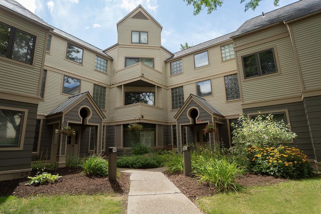 49 High Point Drive A14, Stratton, VT 05155