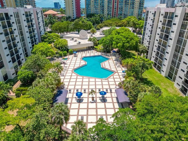 17011 N Bay Rd 417, Sunny Isles Beach, FL 33160