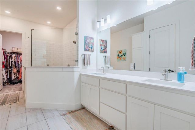 306 Olivia DR 125, Austin, TX 78738