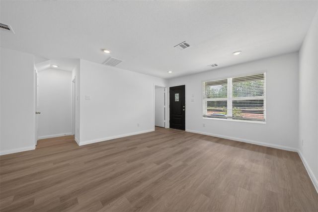 13046 Turret Bend Way, Willis, TX 77378