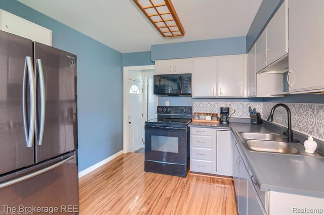 5477 Hopkins Road, Flint, MI 48506
