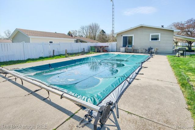 5477 Hopkins Road, Flint, MI 48506