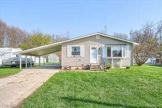 5477 Hopkins Road, Flint, MI 48506