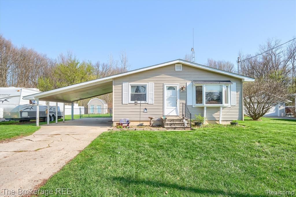 5477 Hopkins Road, Flint, MI 48506