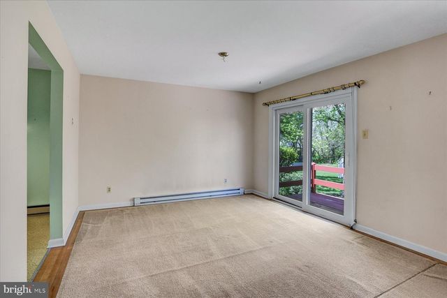 8 W WINDING HILL ROAD, Mechanicsburg, PA 17055