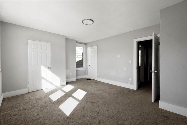 241 Castle Shannon Blvd 241, Mt Lebanon, PA 15228