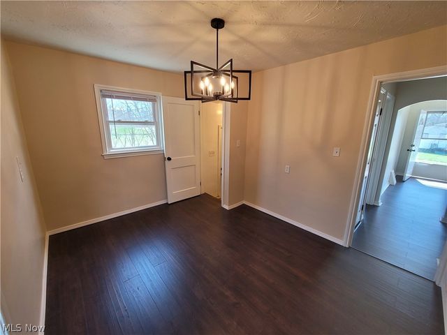 923 Russell Avenue, Akron, OH 44307