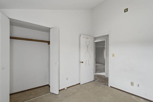 10156 W Kiehnau AVENUE, Milwaukee, WI 53224