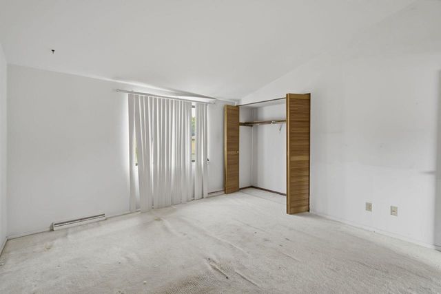 10156 W Kiehnau AVENUE, Milwaukee, WI 53224