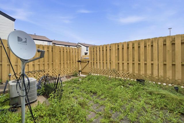 10156 W Kiehnau AVENUE, Milwaukee, WI 53224