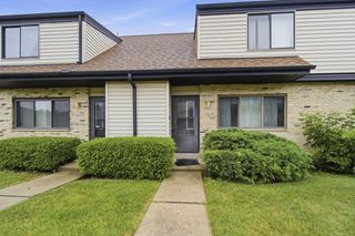 10156 W Kiehnau AVENUE, Milwaukee, WI 53224