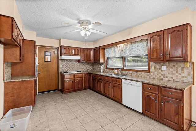 9201 Kansas Avenue, Kansas City, KS 66111