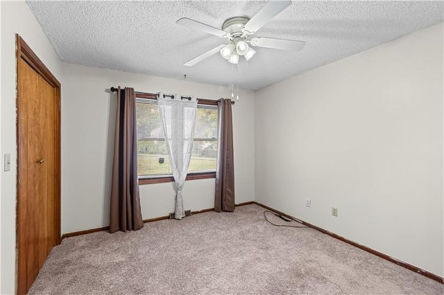 9201 Kansas Avenue, Kansas City, KS 66111