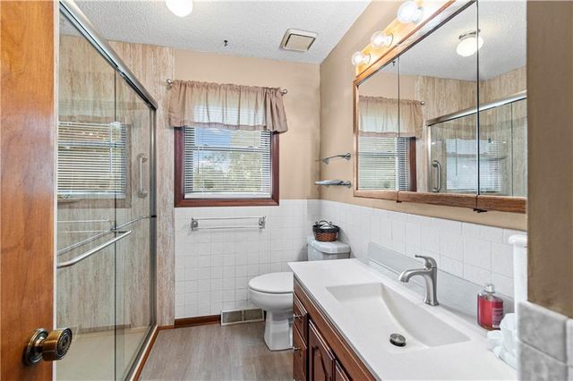 9201 Kansas Avenue, Kansas City, KS 66111