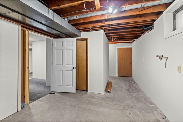 9201 Kansas Avenue, Kansas City, KS 66111