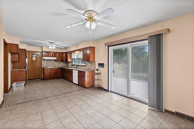 9201 Kansas Avenue, Kansas City, KS 66111