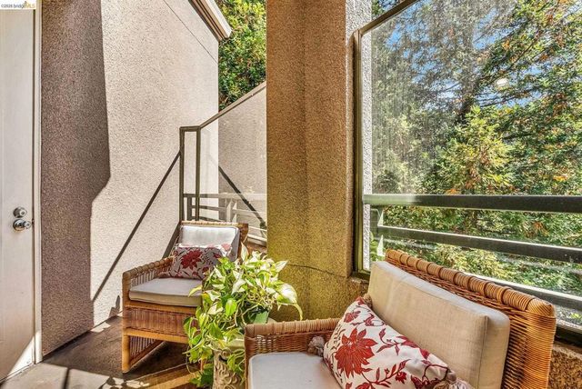180 Caldecott Ln, Oakland, CA 94618