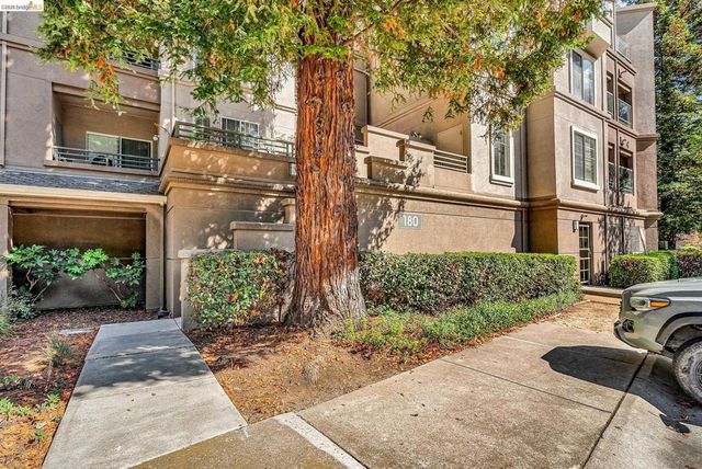 180 Caldecott Ln, Oakland, CA 94618