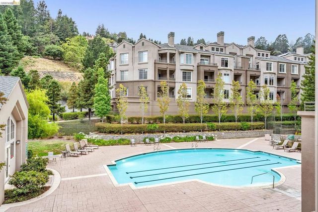 180 Caldecott Ln, Oakland, CA 94618