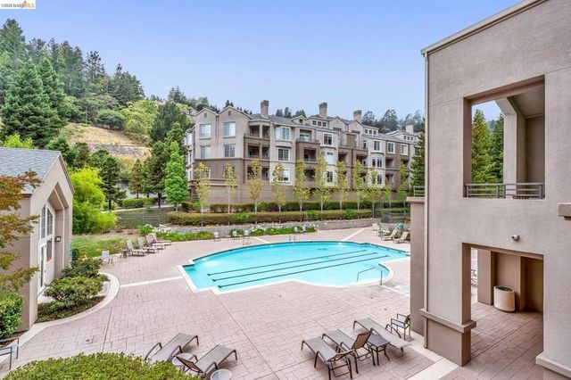 180 Caldecott Ln, Oakland, CA 94618