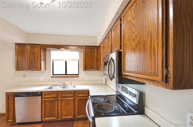 3551 Chippendale Drive, Sterling Heights, MI 48310