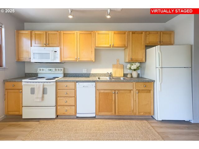 1134 Sw JEFFERSON St 301, Portland, OR 97201