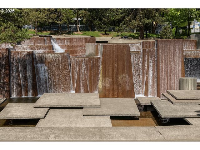 1134 Sw JEFFERSON St 301, Portland, OR 97201