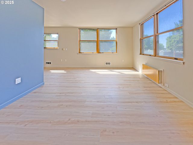 1134 Sw JEFFERSON St 301, Portland, OR 97201