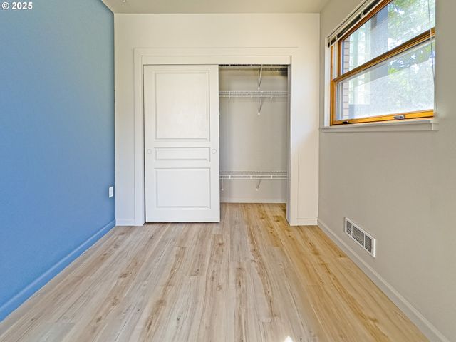 1134 Sw JEFFERSON St 301, Portland, OR 97201
