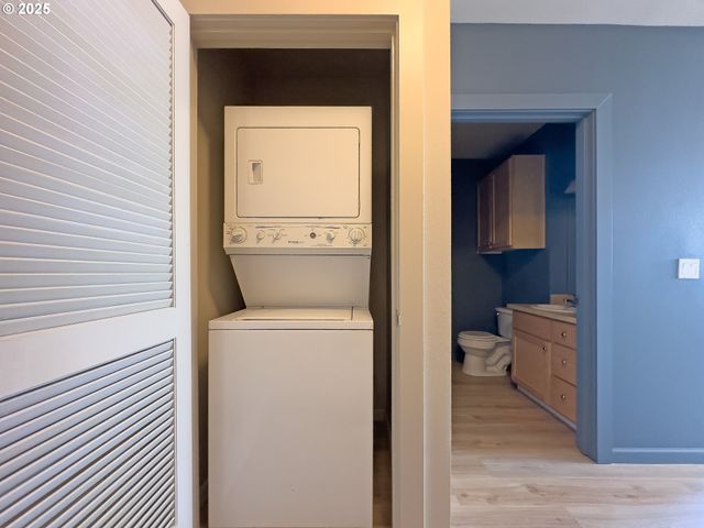 1134 Sw JEFFERSON St 301, Portland, OR 97201