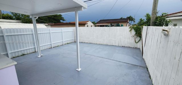 3520 NW 20th St 2, Miami, FL 33142