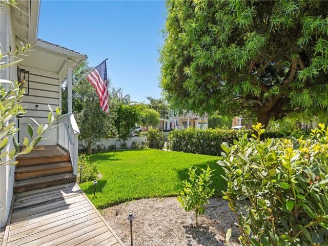 1301 19th, Manhattan Beach, CA 90266