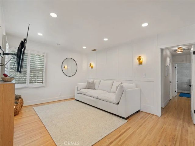 1301 19th, Manhattan Beach, CA 90266
