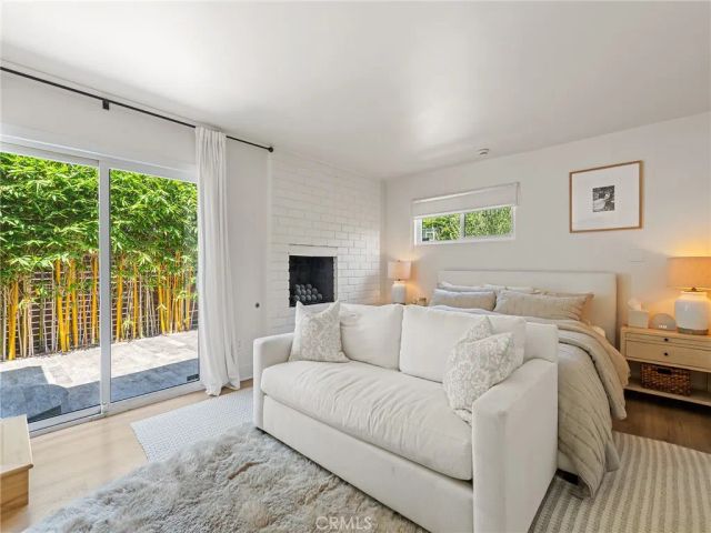 1301 19th, Manhattan Beach, CA 90266