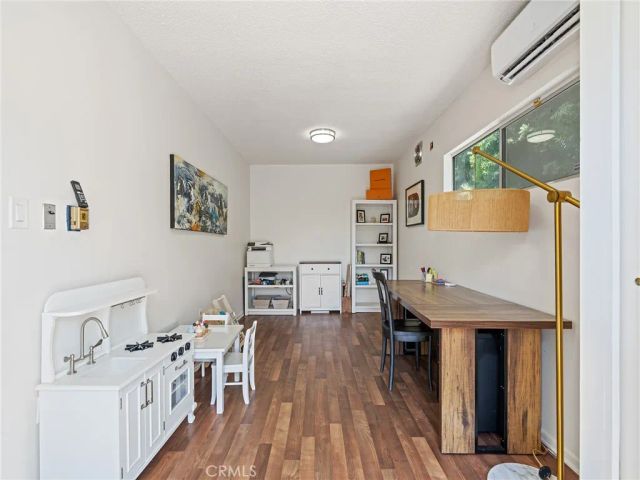 1301 19th, Manhattan Beach, CA 90266