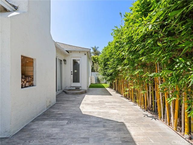 1301 19th, Manhattan Beach, CA 90266