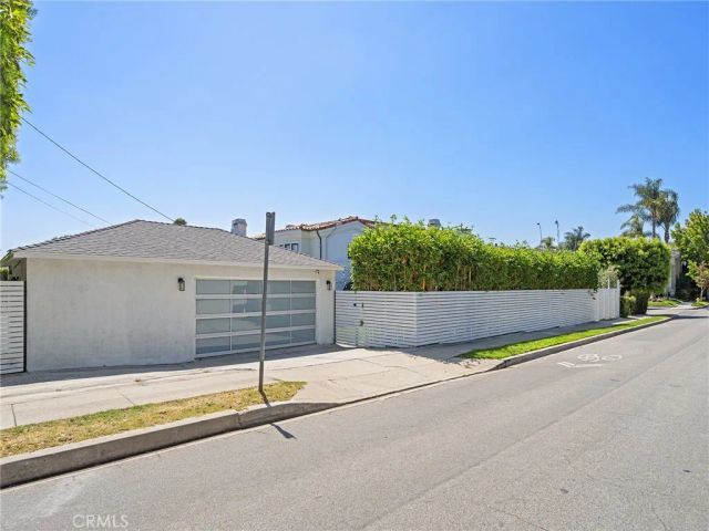 1301 19th, Manhattan Beach, CA 90266
