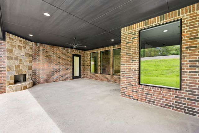 132 Oak Meadow Lane, Weatherford, TX 76085