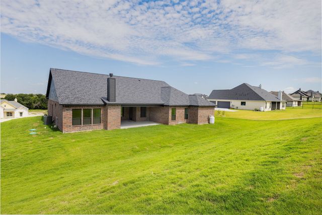 132 Oak Meadow Lane, Weatherford, TX 76085