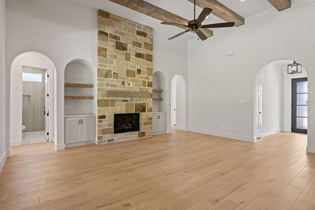 132 Oak Meadow Lane, Weatherford, TX 76085