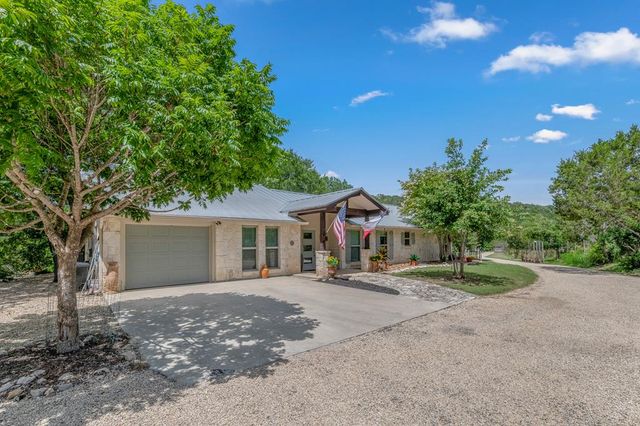 290 Cardinal Hill, Ingram, TX 78025