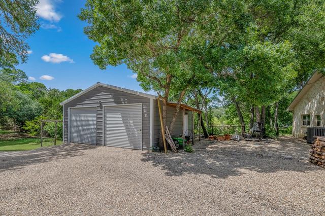 290 Cardinal Hill, Ingram, TX 78025