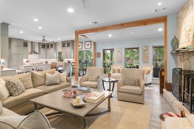 290 Cardinal Hill, Ingram, TX 78025