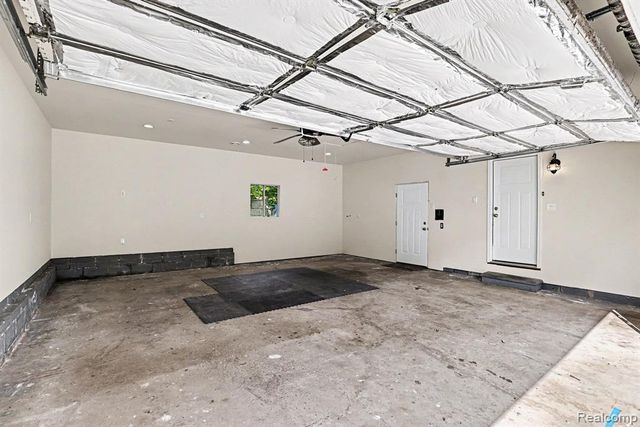 9315 Hillcrest Road, Clarkston, MI 48348