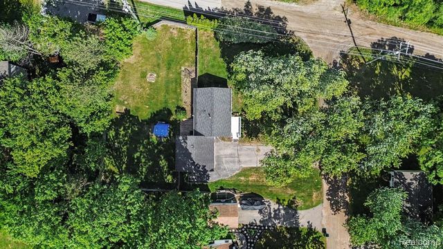 9315 Hillcrest Road, Clarkston, MI 48348