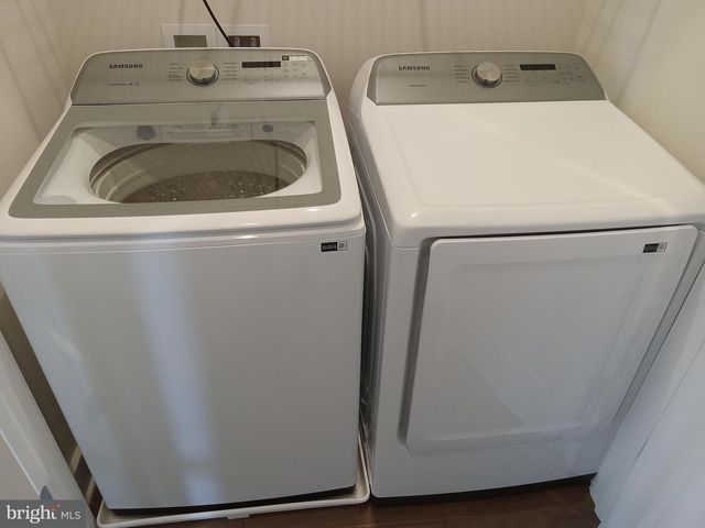 5158 RIDGEVIEW RETREAT DR, Chantilly, VA 20151