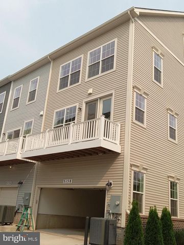 5158 RIDGEVIEW RETREAT DR, Chantilly, VA 20151