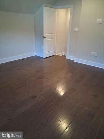 5158 RIDGEVIEW RETREAT DR, Chantilly, VA 20151