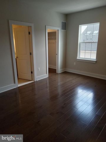 5158 RIDGEVIEW RETREAT DR, Chantilly, VA 20151