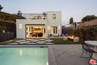 2749 Tilden Avenue, Los Angeles, CA 90064